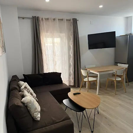 Independent At Noelia With Private Pool, Garden & Parking Holiday home