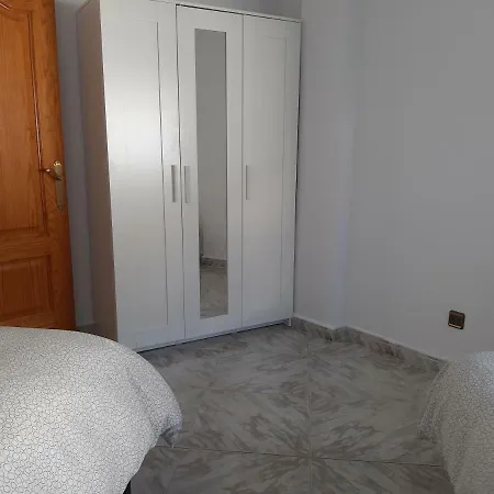 Spacious In Noelia With Private Pool, Garden & Parking Holiday home *