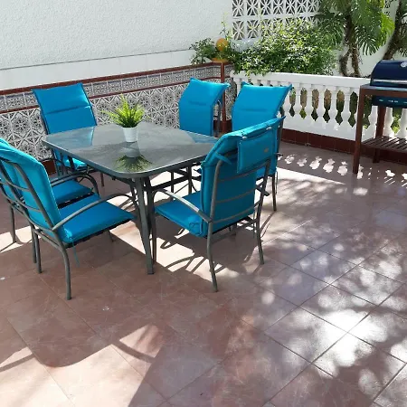 Spacious In Noelia With Private Pool, Garden & Parking Hébergement de vacances *
